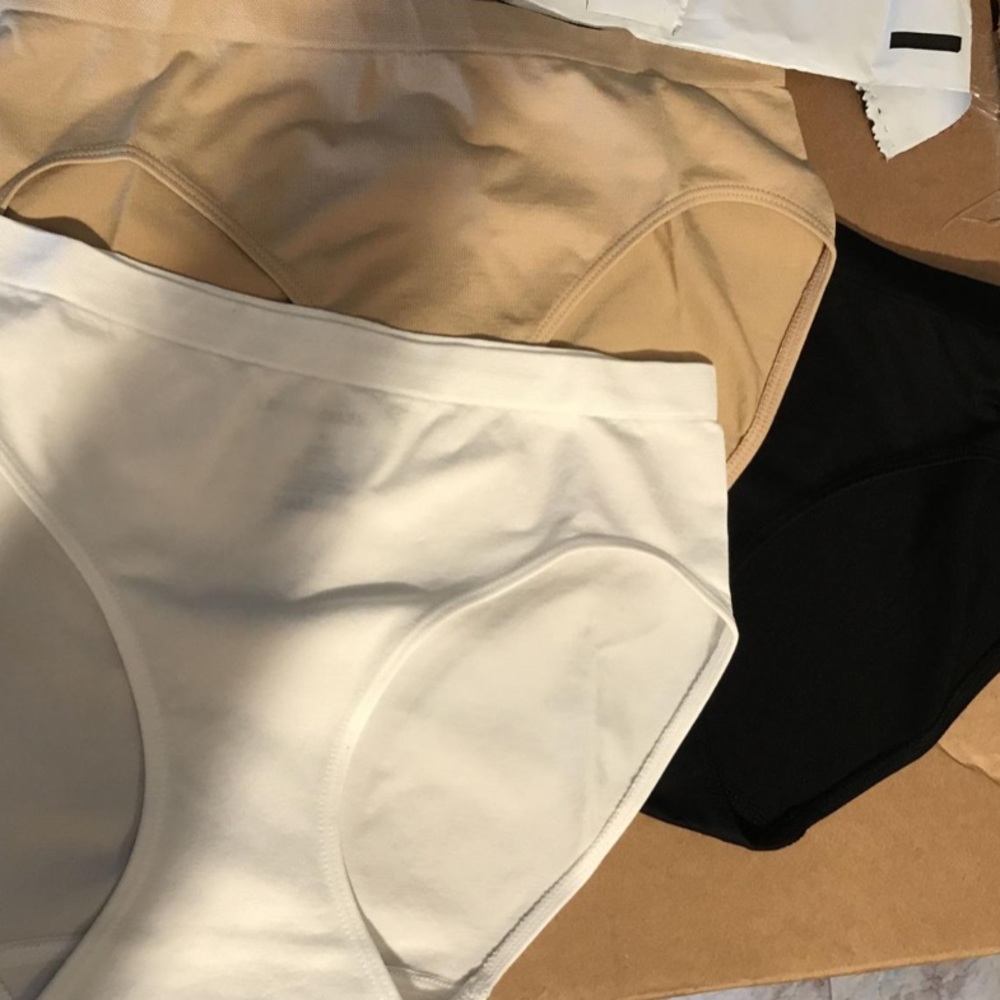 Seamless Bikini Nylon Underwear - Picture 6 of 6